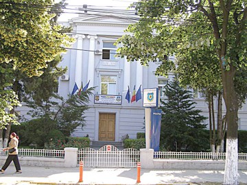 Dumitraşcu, Mărcuţă şi Marcu au intrat în cursa de ocupare a posturilor de şefi ai Poliţiei Cernavodă şi Hârşova